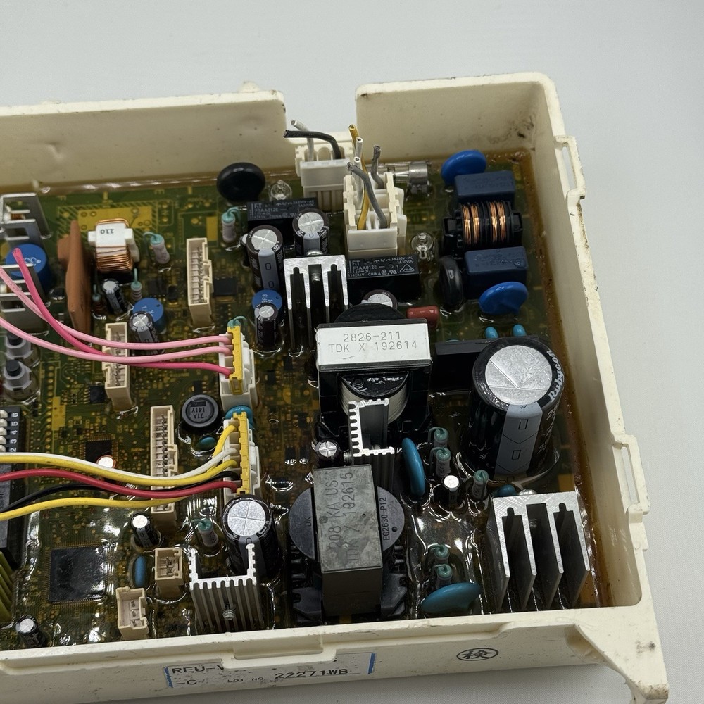 RINNAI REU-VC2528FFUD-US REU-VA2535FFUD-US TANKLESS WATER HEATER CONTROL BOARD