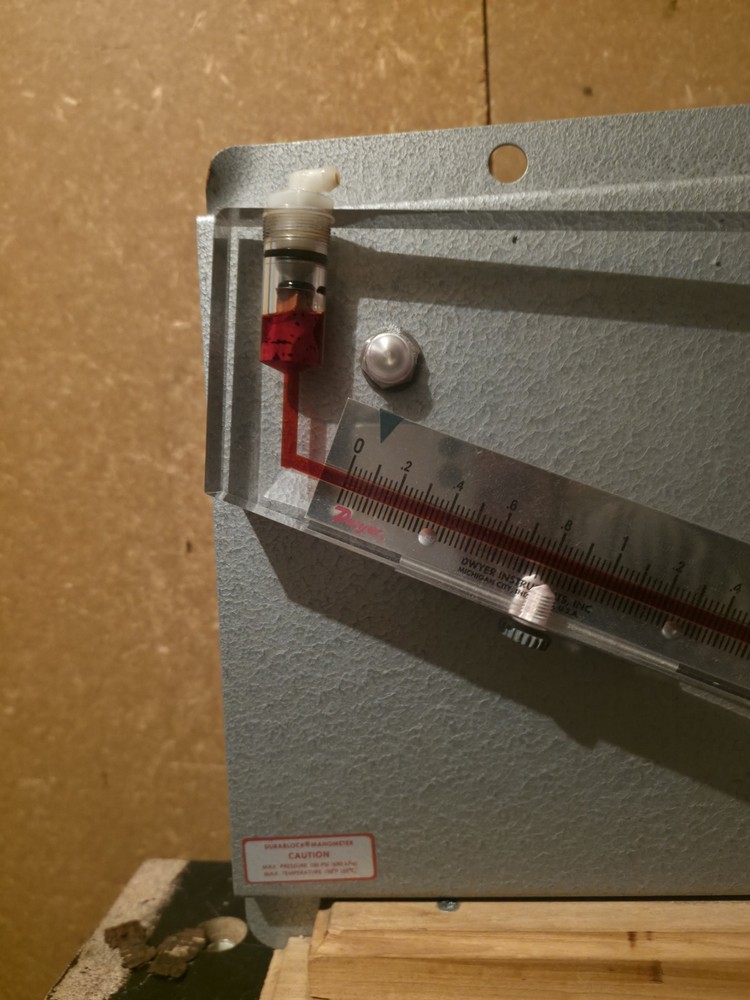 Dwyer 244 Solid Plastic Stationary Gauge On Stand