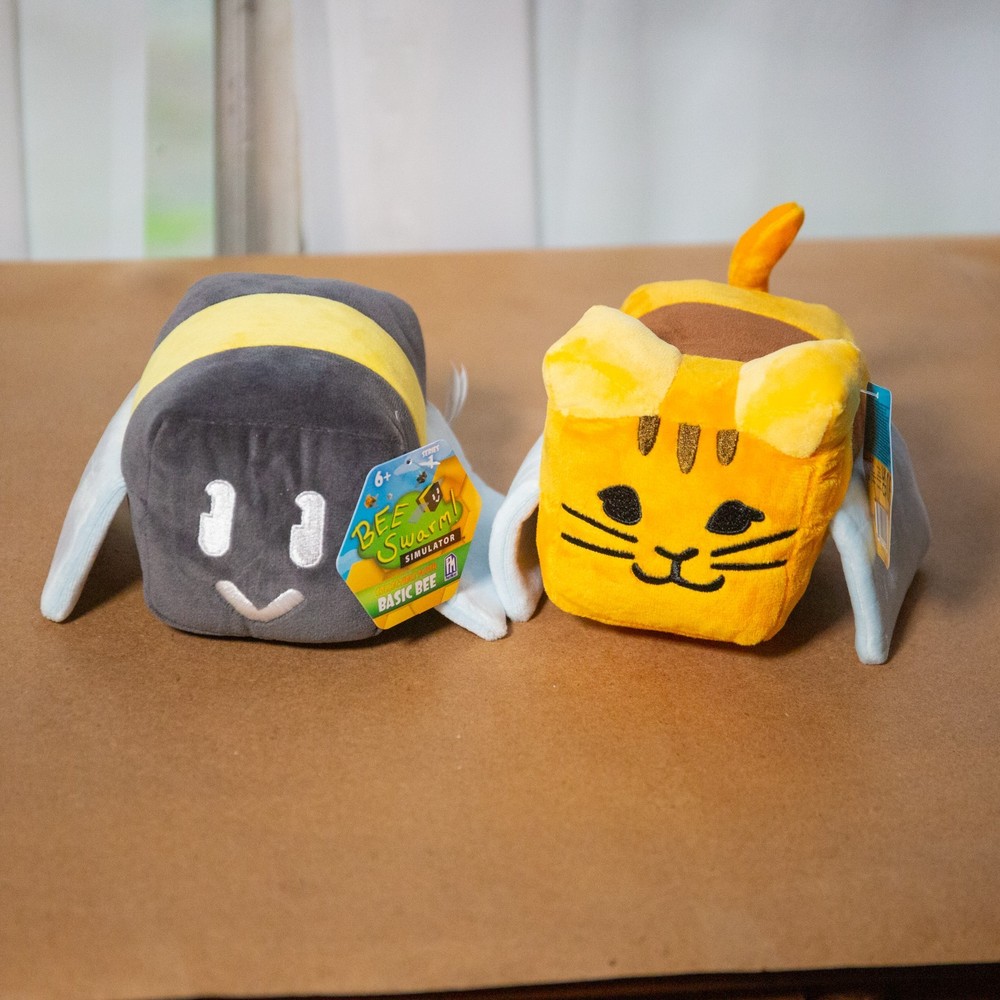 NEW - PhatMojo Bee Swarm Simulator Collectible Plush Series 1 -  Basic / Tabby