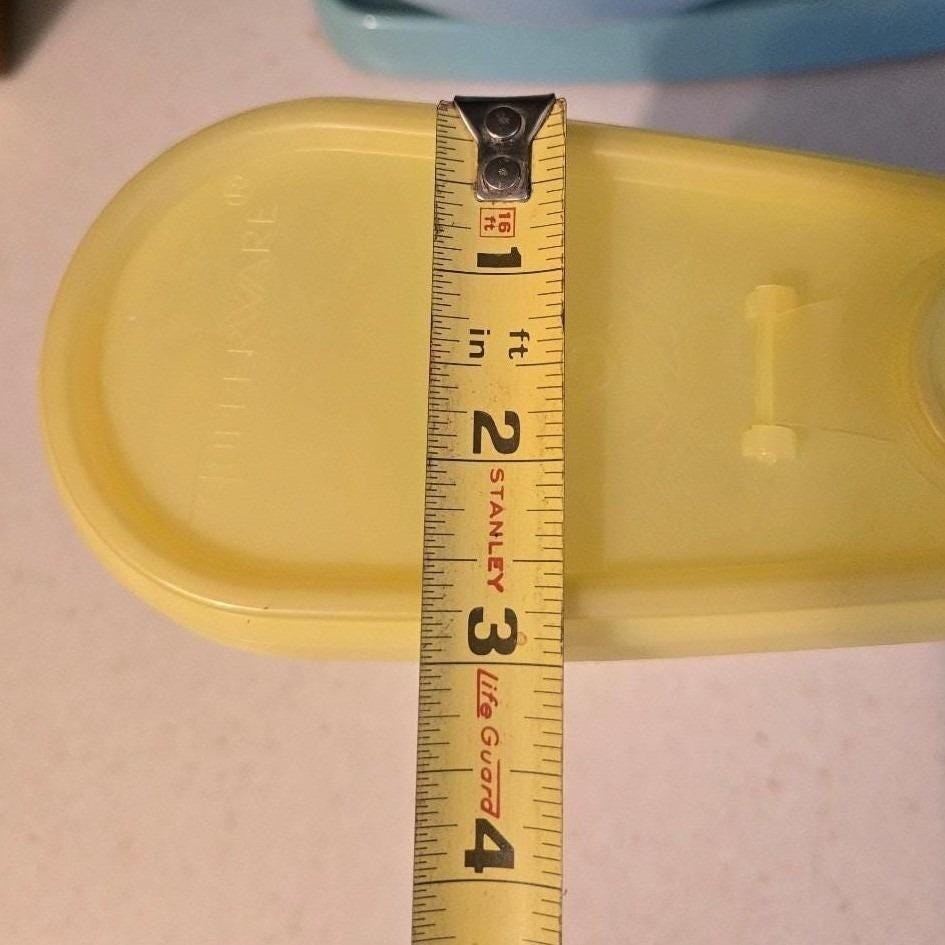 Vintage Tupperware Pitcher Batter Container