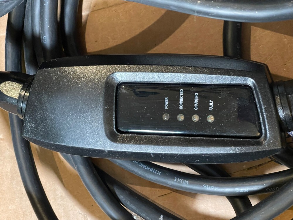 Zencar Model 2 EV Charging Cable 3030-PSE-16-7.5C-AS & CASE / BAG & ACCESSORIES