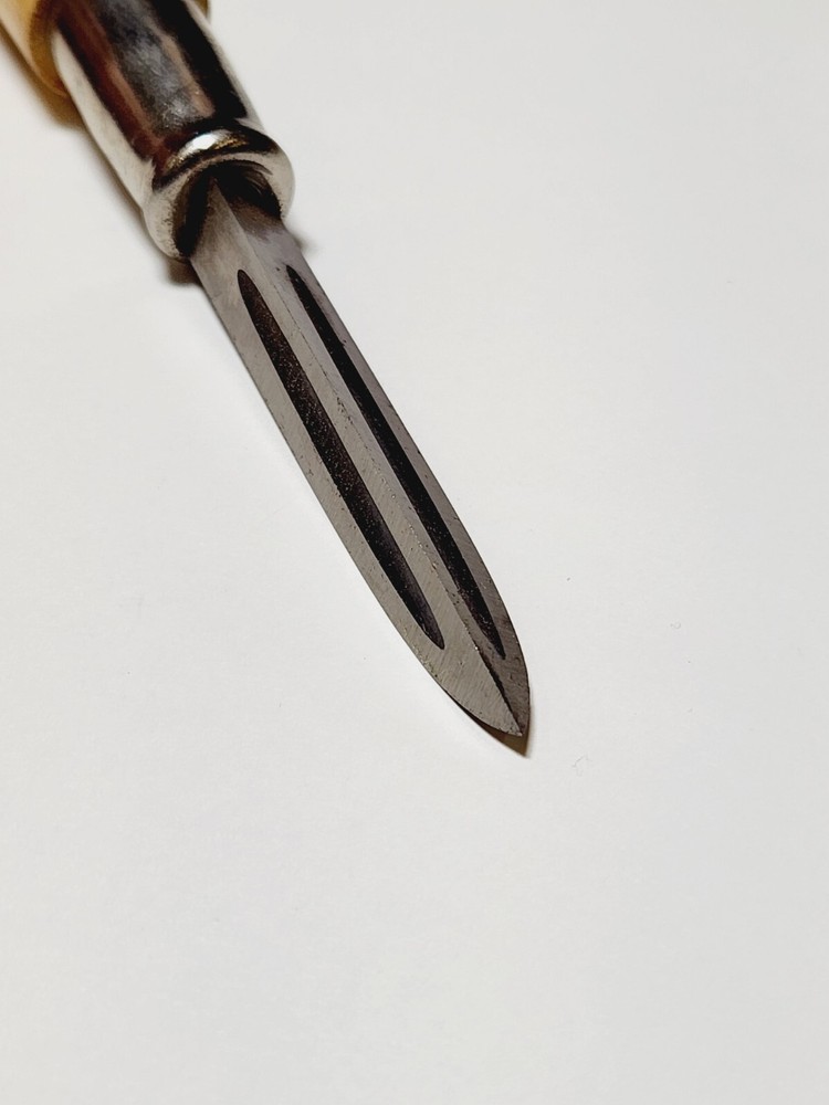 7-1/4" Machinists Triangular Hollow Scraper