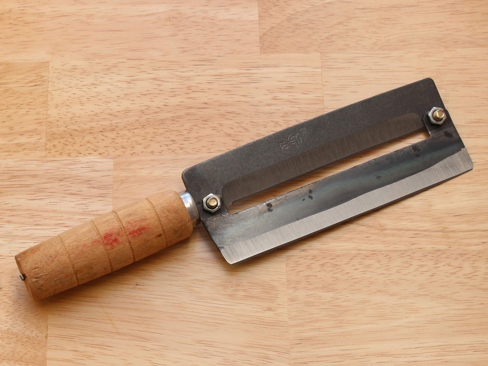 Sugarcane Peeler Knife - Double Function, Sharp, Fast, and Easy ! Peel Pro