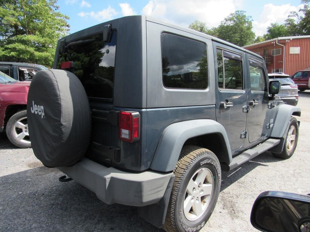 TJ 2008 Glove Box 1075297