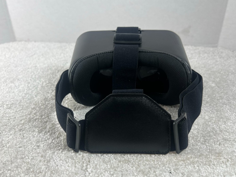 Tzumi Dream Vision - Virtual Reality Headset with Bluetooth