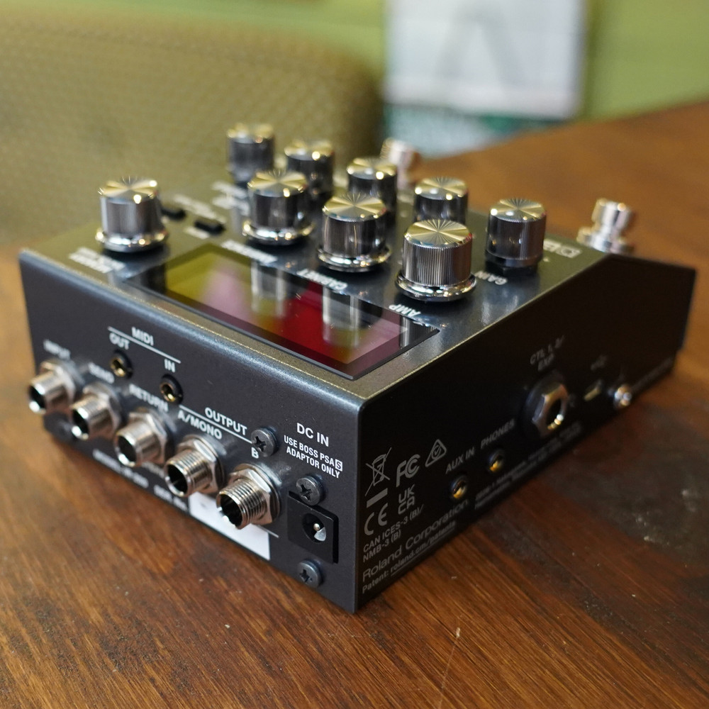 BOSS IR-200 AMP&CABINET PROCESSOR Guitar Effects Pedal