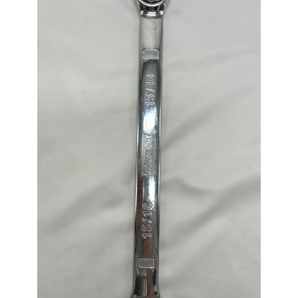 DEWALT 15/16 SAE Combination Wrench DWMT72202OSP 12-Point Chrome Tool Long Panel