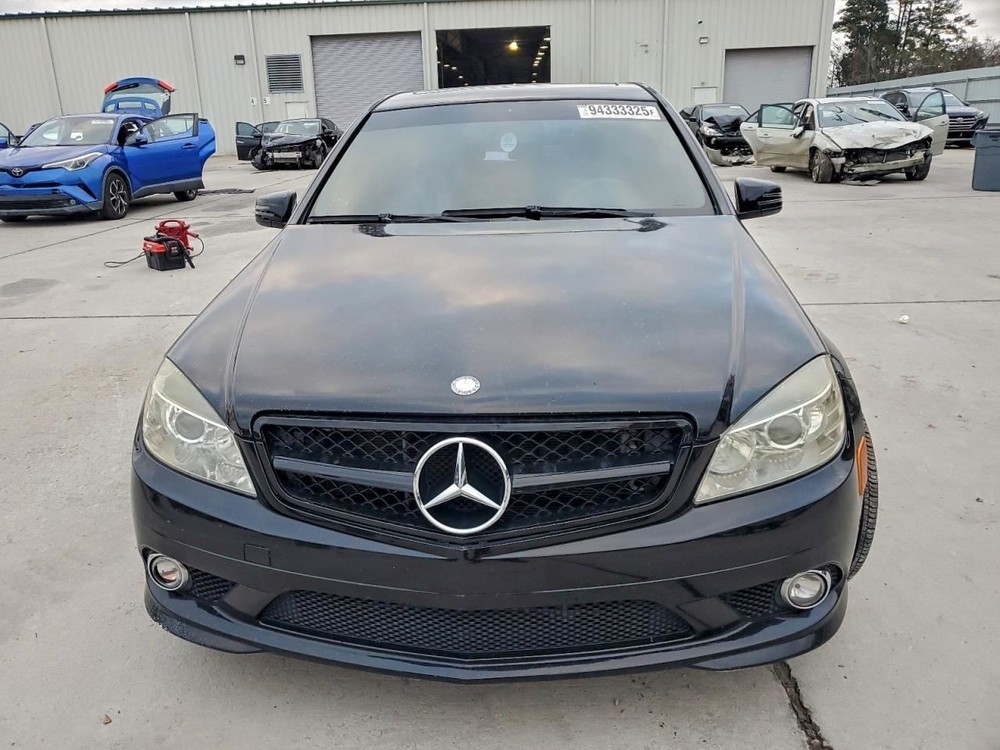 C220 2010 Glove Box 4945510