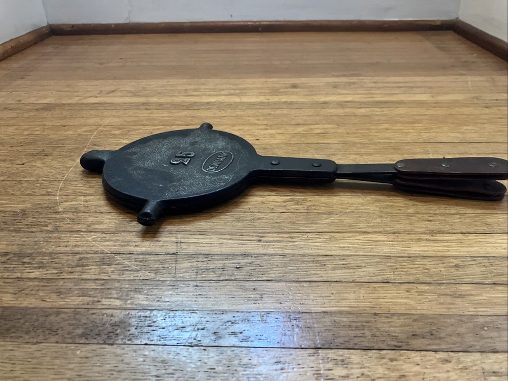 Cast Iron Krumkake Maker Denmark 25