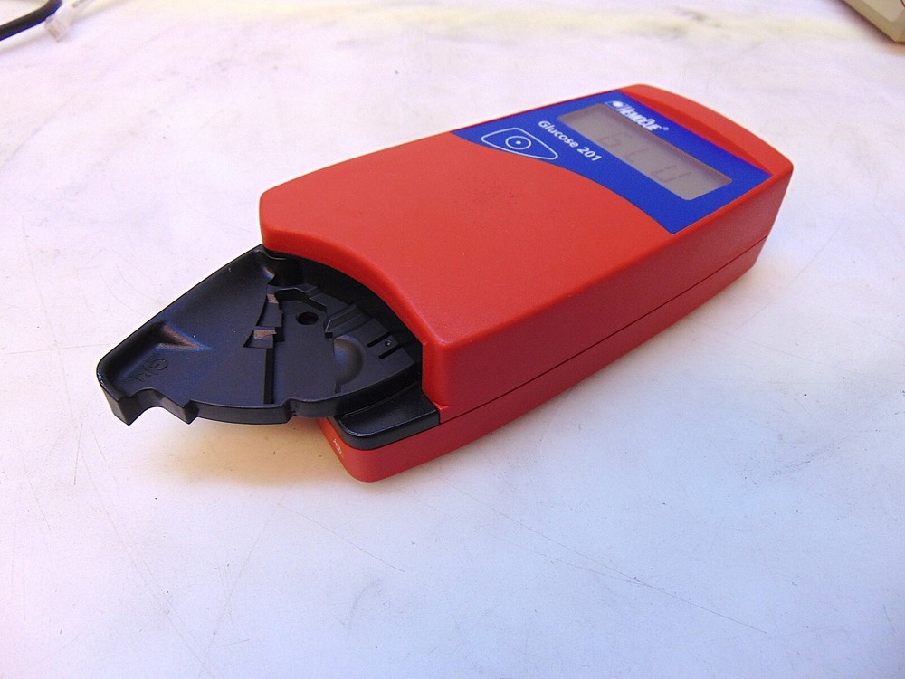 HemoCue HB 201 Hemoglobin/Glucose Analyzer S6277