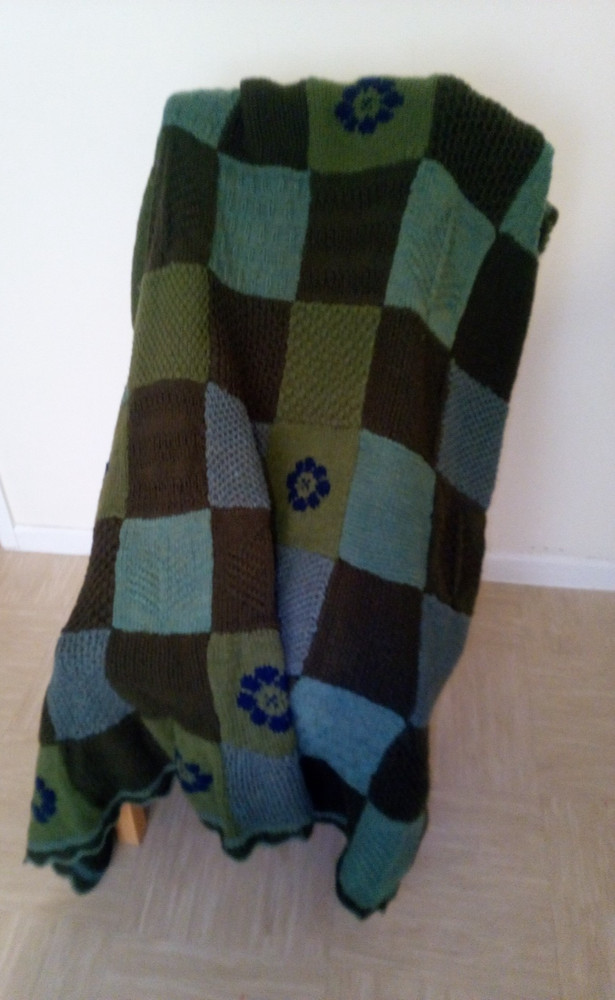 Hand knitted double blanket