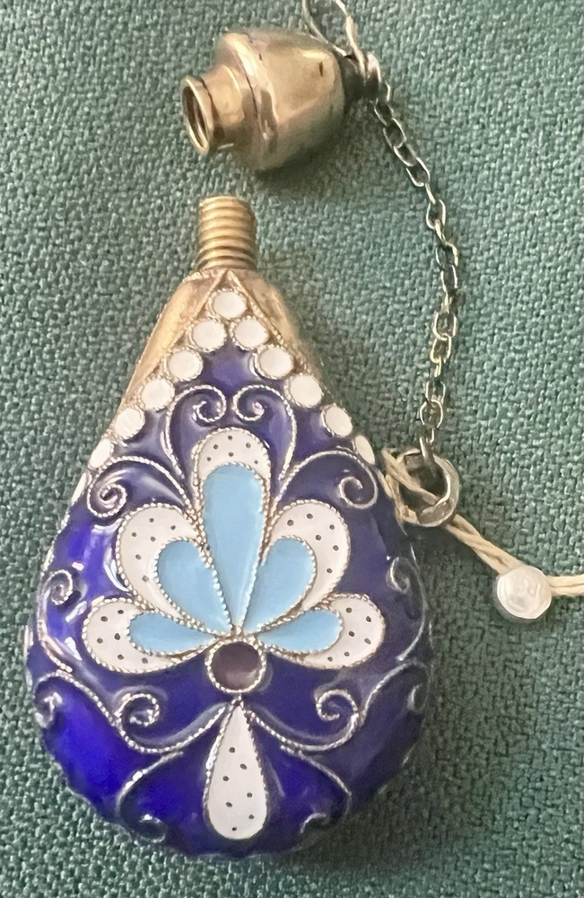 PRE OWNED 925 STERLING ENAMELED RUSSIAN USSR SOVIET PERFUME BOTTLE 31 GRAMS