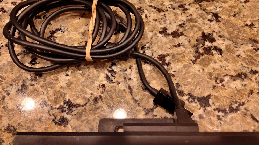 Microsoft Xbox One Kinect motion sensor bar + Kinect sports rival game