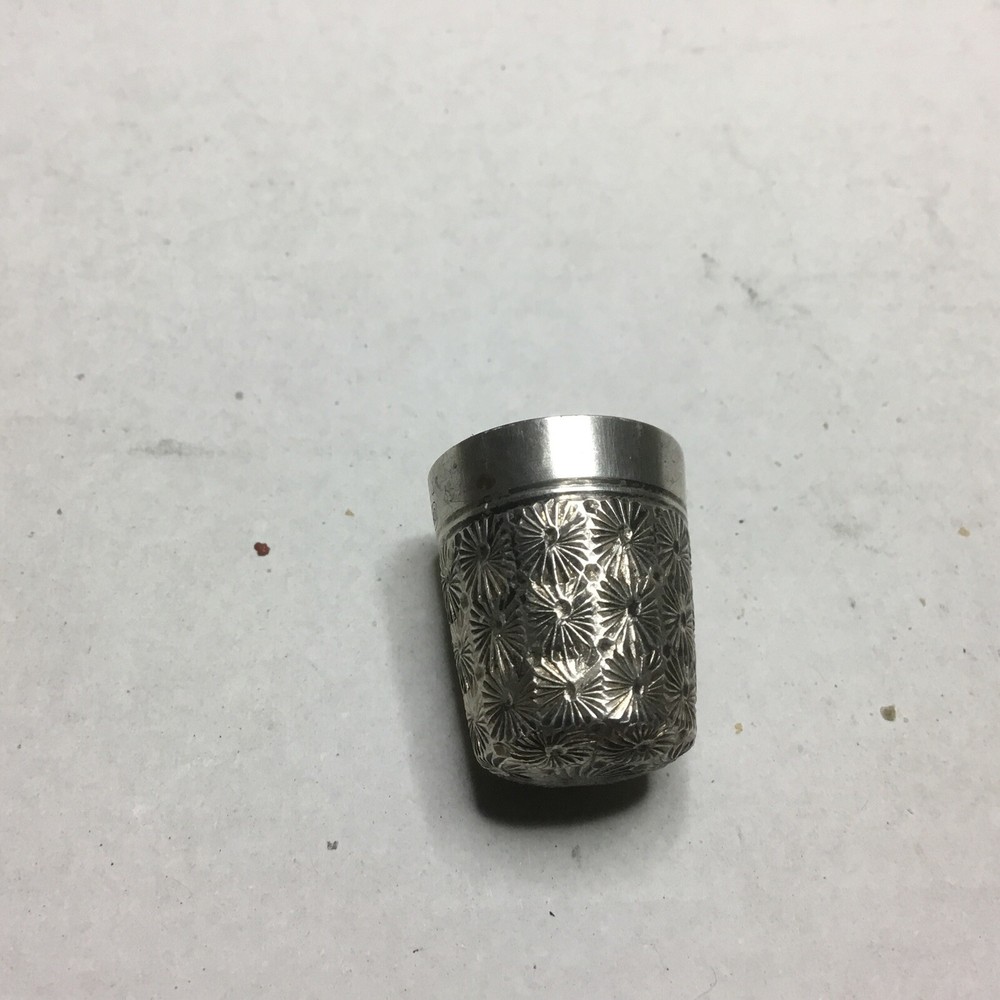 Charles Horner Silver Plated Thimble