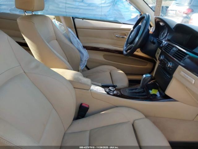 328I 2010 Glove Box 4923726