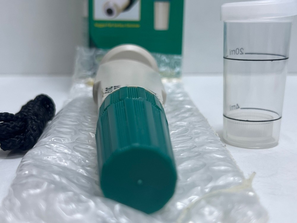 EXTECH PH100 EXSTIK WATERPROOF PH METER