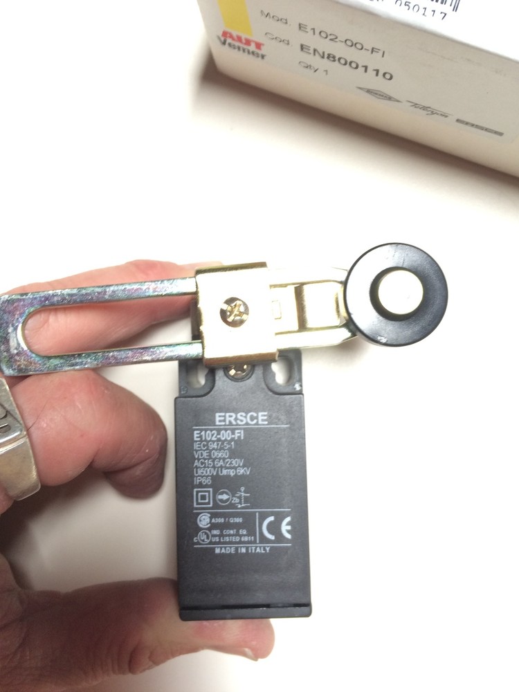 ERSCE Rotary Lever Limit Switch E102-00-FI