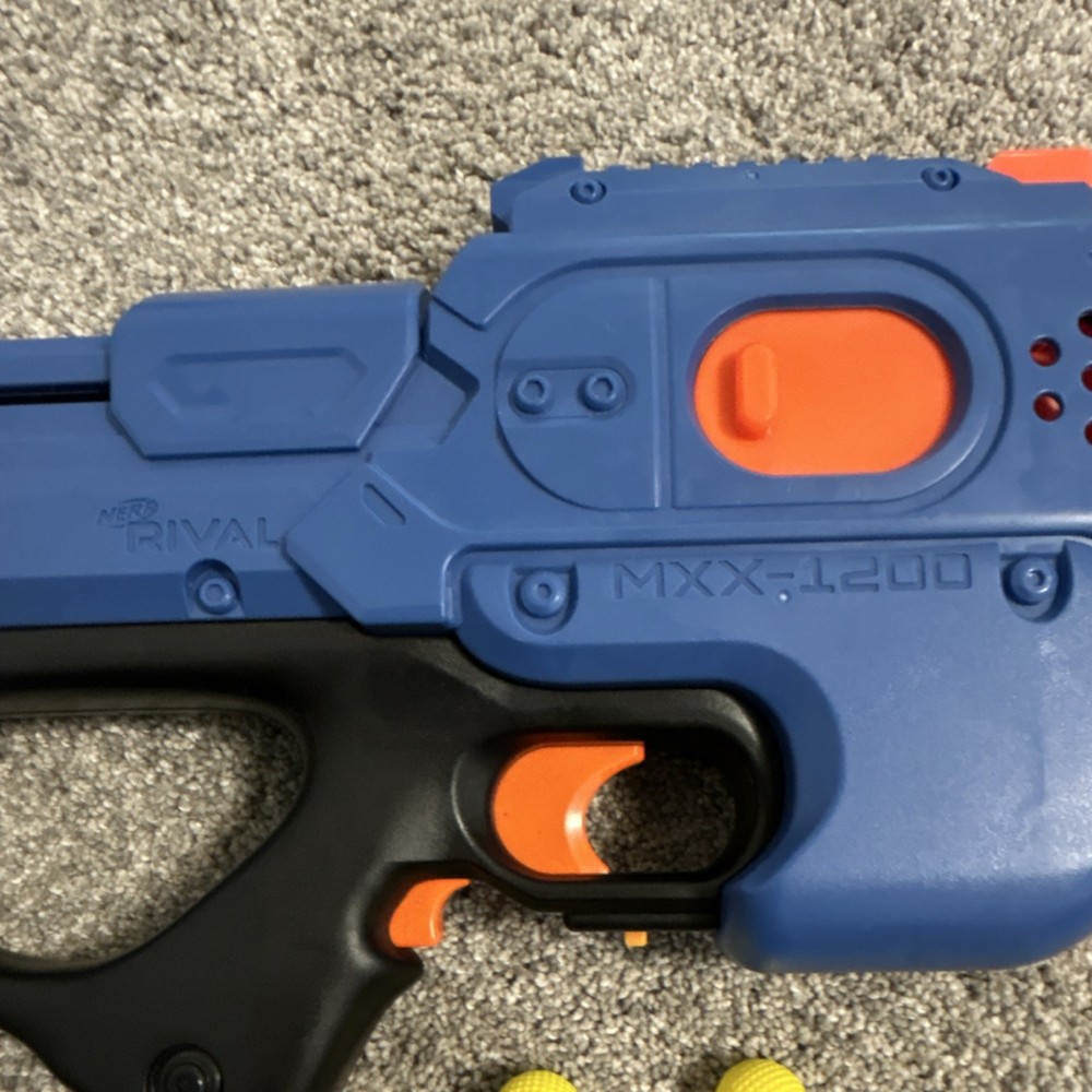NERF Rival MXX-1200 Motorized Gun with 12 Rival balls