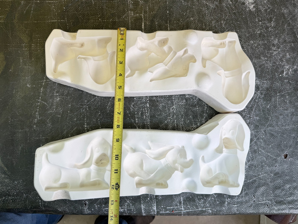 VINTAGE EVERGREEN CERAMIC MOLD #E-112 THREE DOGS