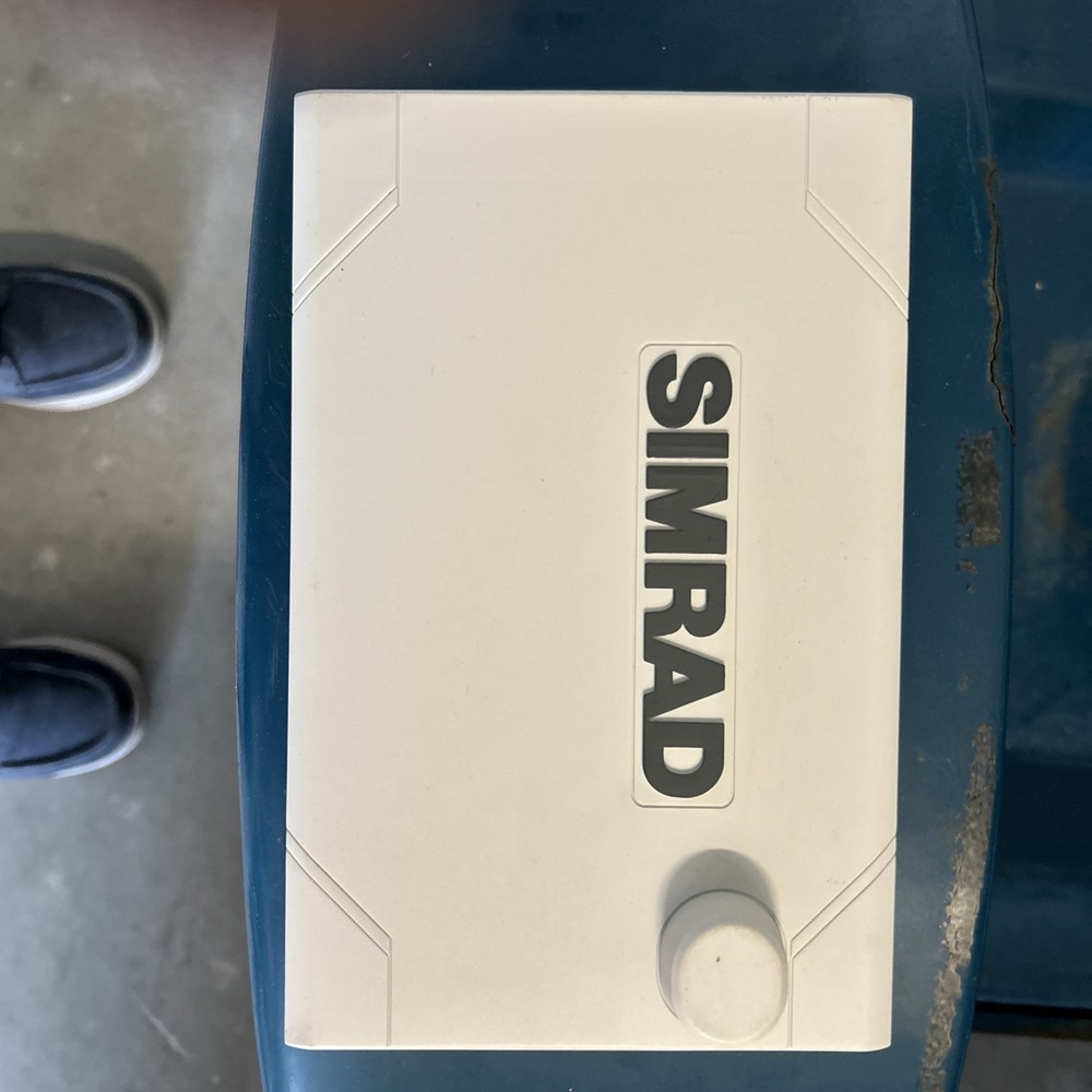 Simrad NSS 7 Evo2 Suncover