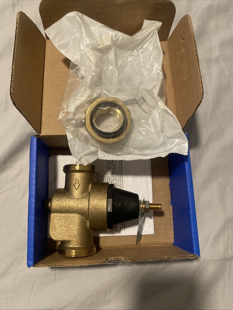 Watts 1 " Fpt Stainless Steel Strainer Copper Pressure reducing valve 2 pack