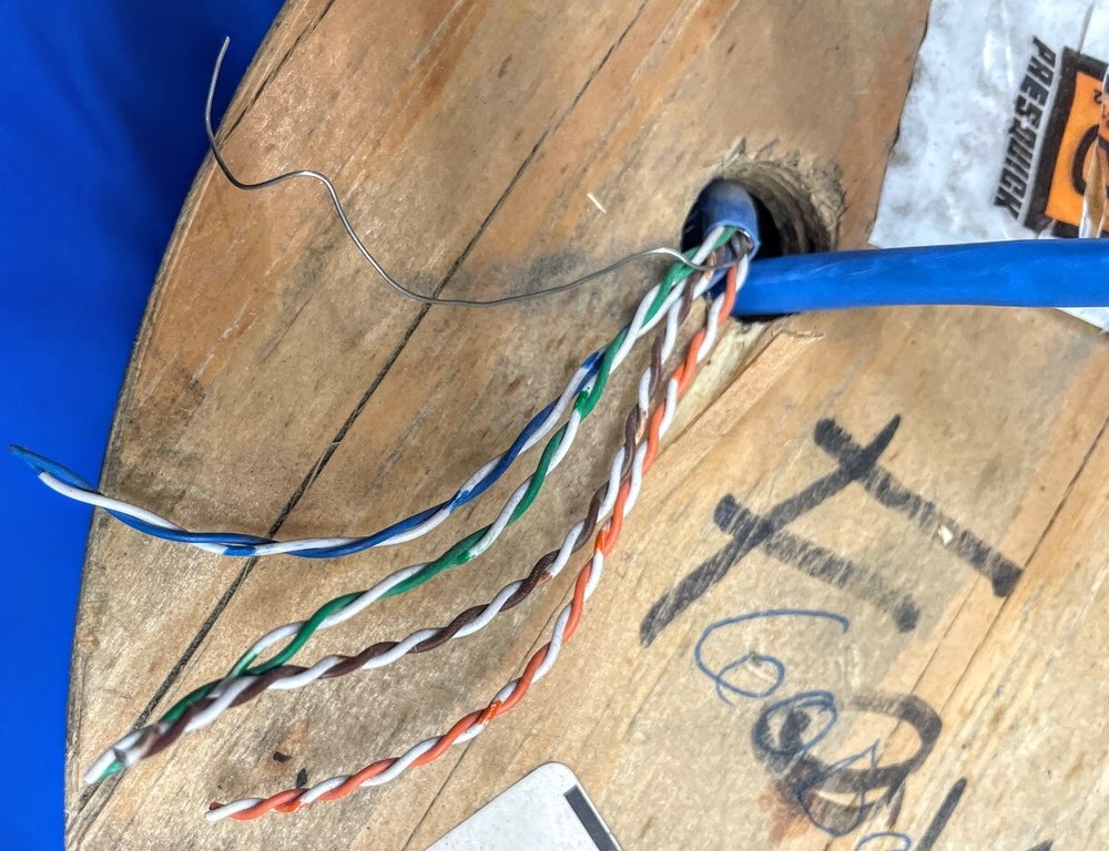 COMTRAN COM-LINK CAT 5E 24 AWG SHIELDED WIRE 200FT