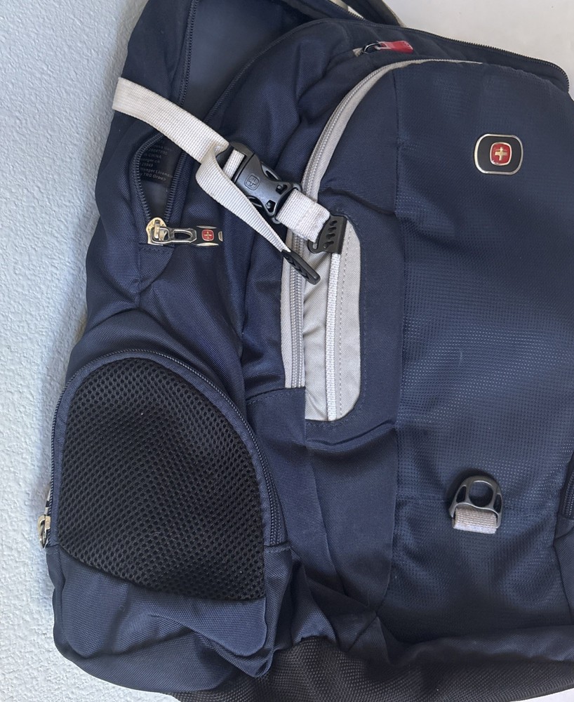 SwissGear Commute Deluxe Laptop Backpack