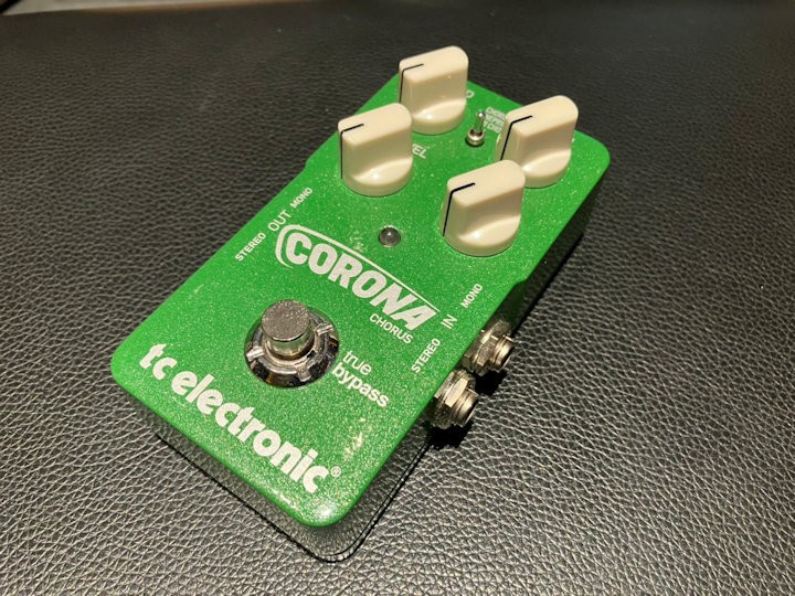 TC Electronic Corona Chorus Guitar Effect Pedal Stereo Input Output Used