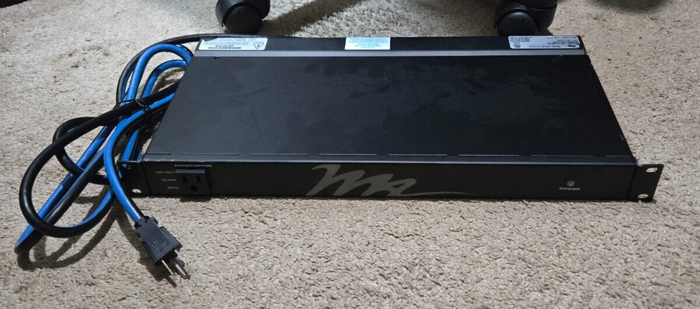 Middle Atlantic Products Model PD-915R-PL