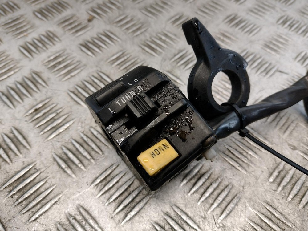 1994 SUZUKI RF 900 R Left Hand Switch Gear
