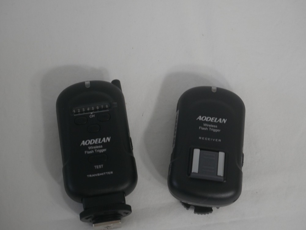 AODELAN FT-8 Wireless Flash Trigger 2.4 GHz with Transmitter and Receiver (3B2)