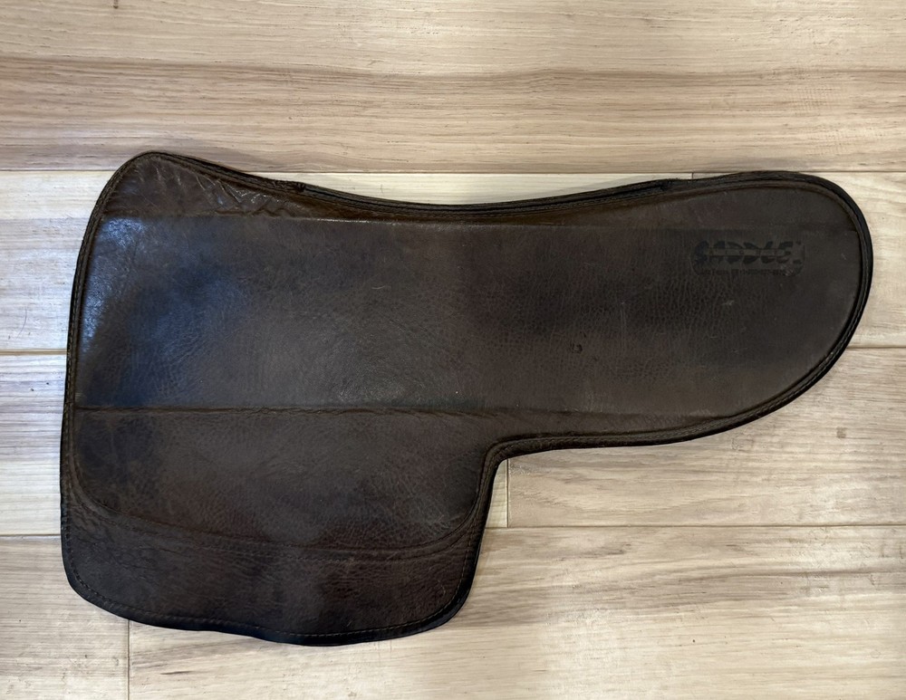 SaddleRight English Glove Leather Saddle Pad - used