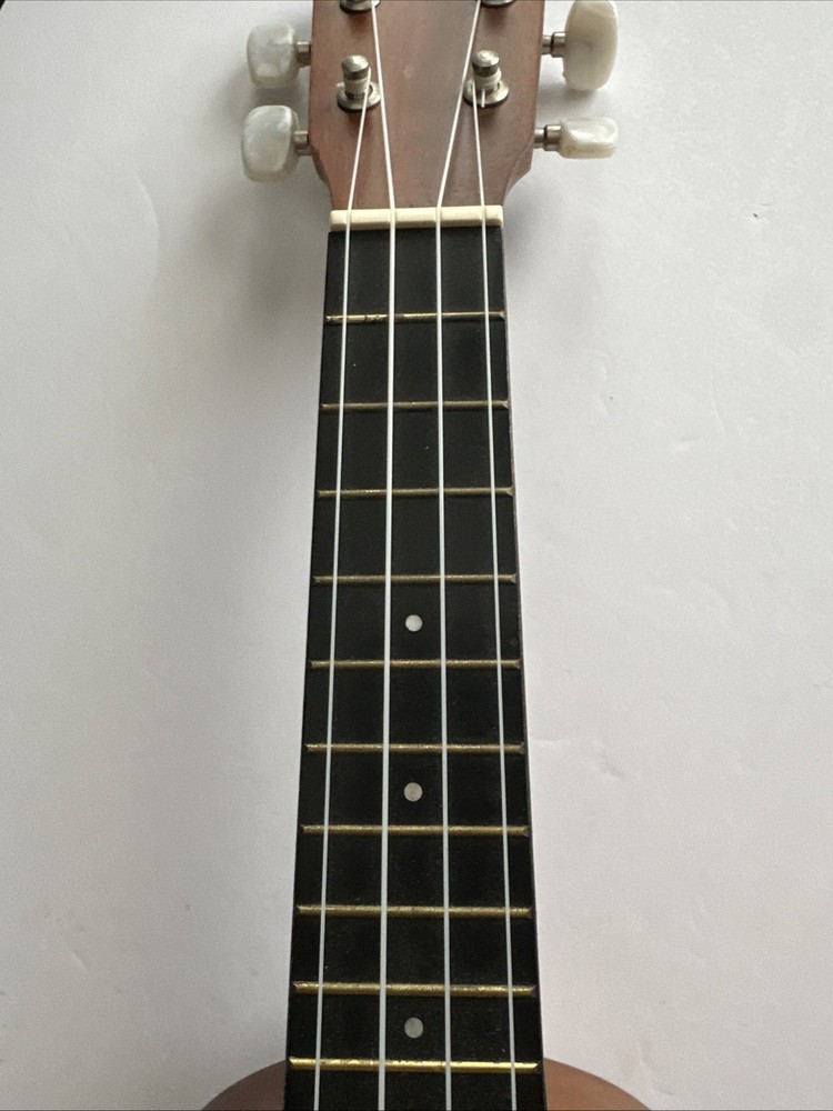 Lanikai LU-11 Ukulele Extra Strings