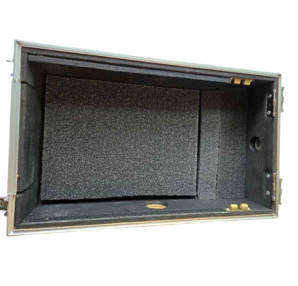 Denon DJ mc3000 professional DJ mixer with case