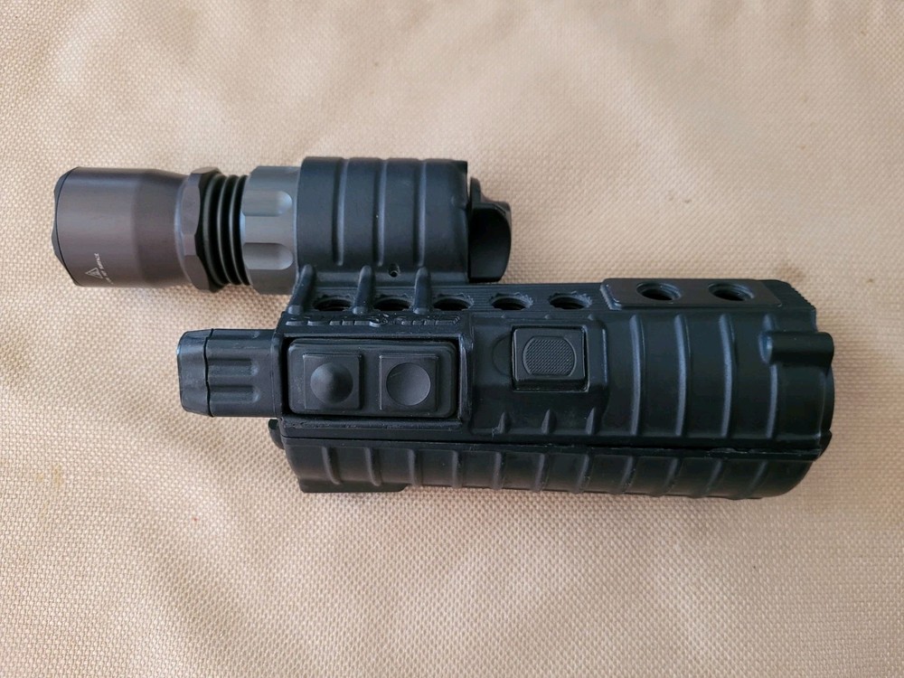 Surefire M500a Handguard with Blue LED Navigation Lights - Fully Functional