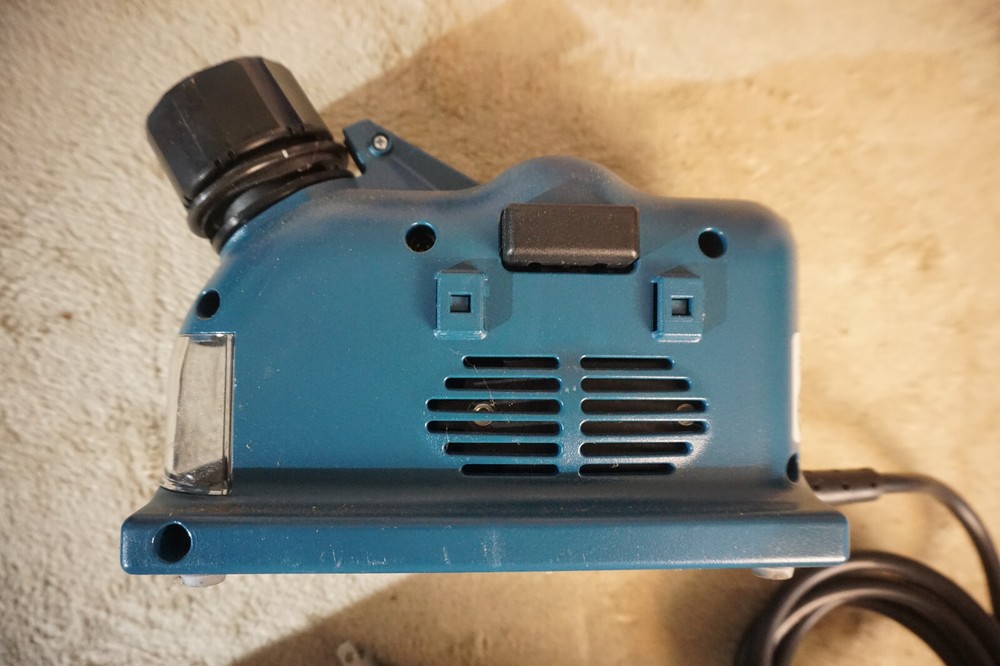 Drill Doctor Model 300 Bit Sharpener with Box, VHS Guide & Instruction Manual