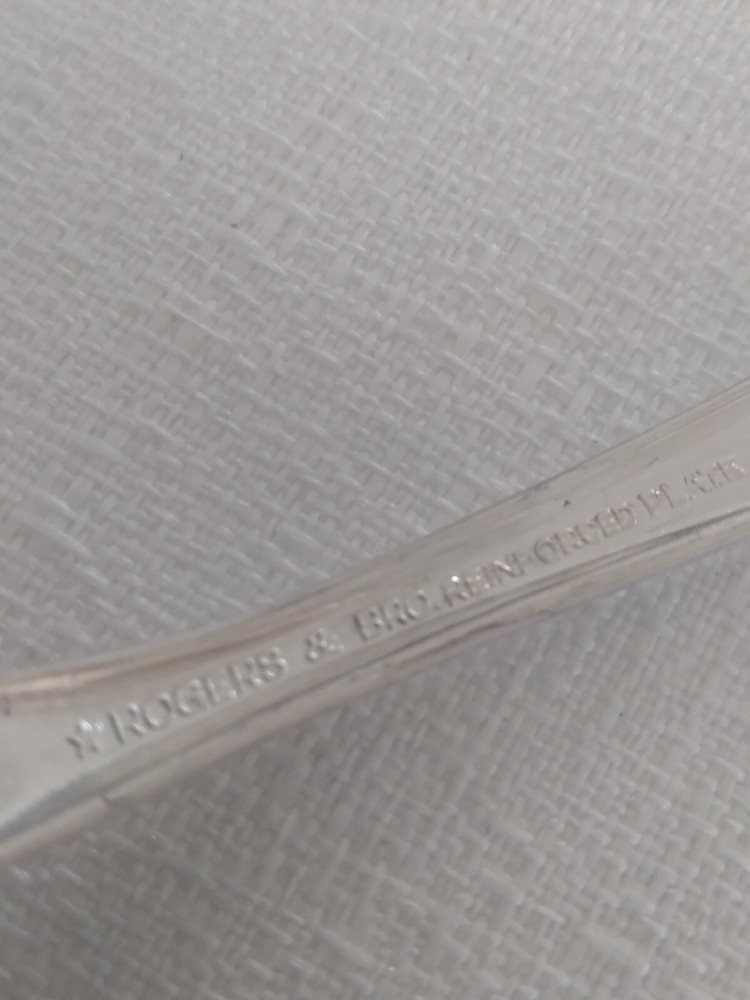Rogers & Bro EXQUISITE 5 Teaspoons Silverplate Flatware