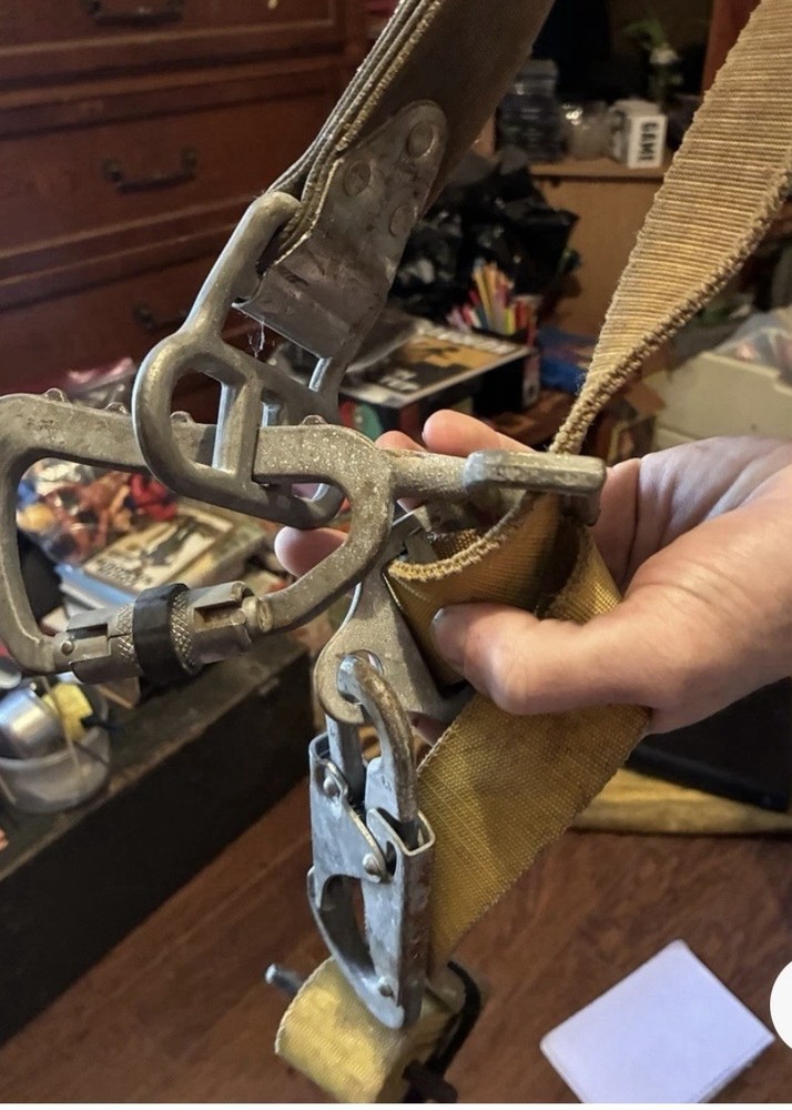 Bucksqueeze With A D Ring