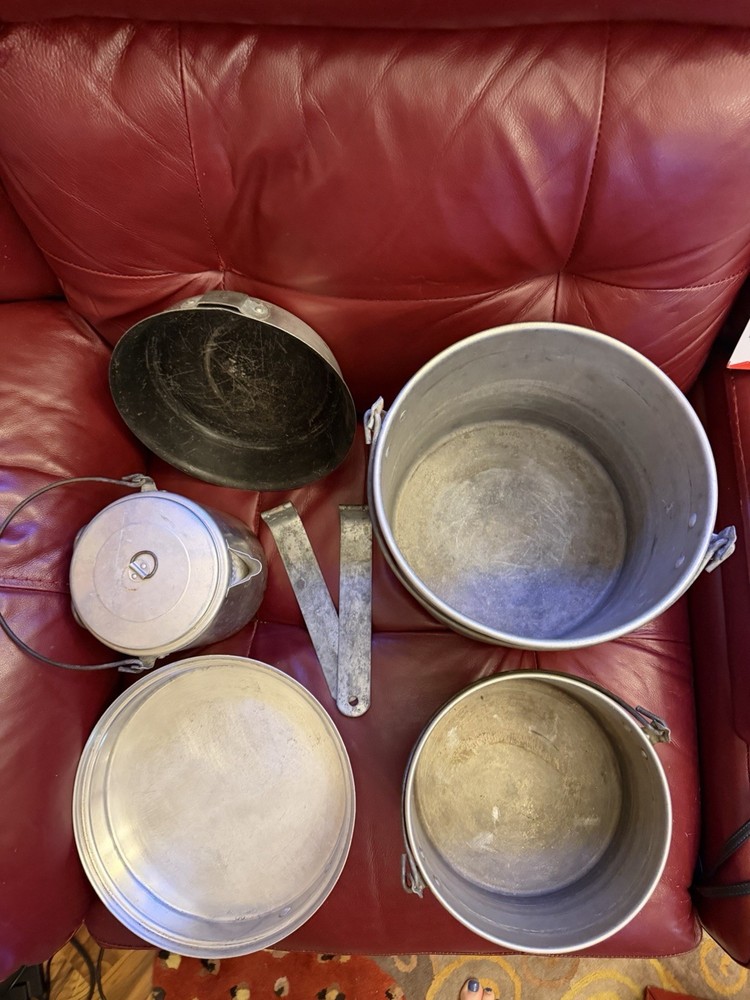 VTG. Aluminum Nesting Camping Mess Set Pots Pans Plastic Plates Cups Cookware