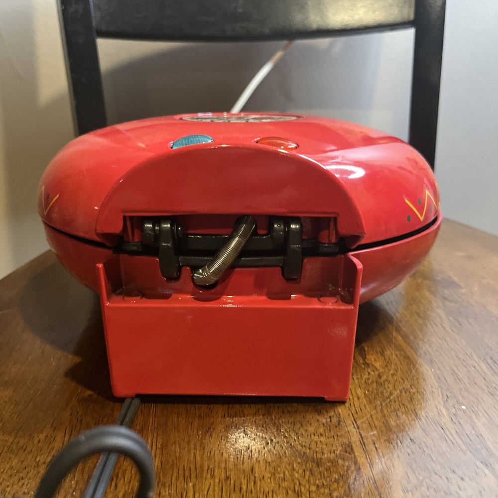 El Paso Chile Company Red Quesadilla Maker ~ New Open Box!