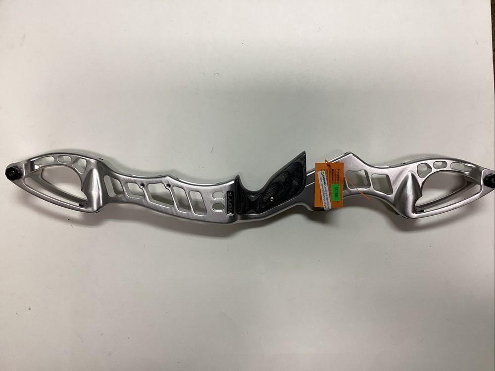 *NEW* Hoyt Prodigy Formula Riser 25 Inch LEFT HAND Silver