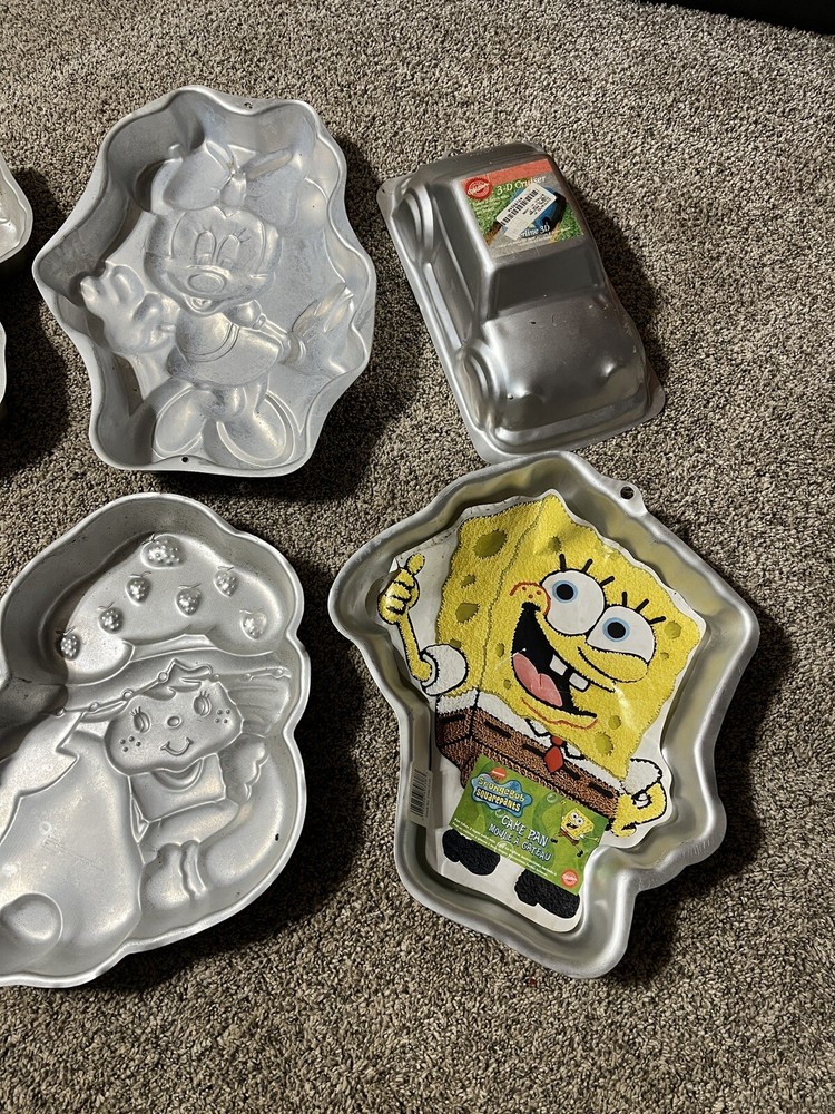 Set Of 6 Cake Pan Molds