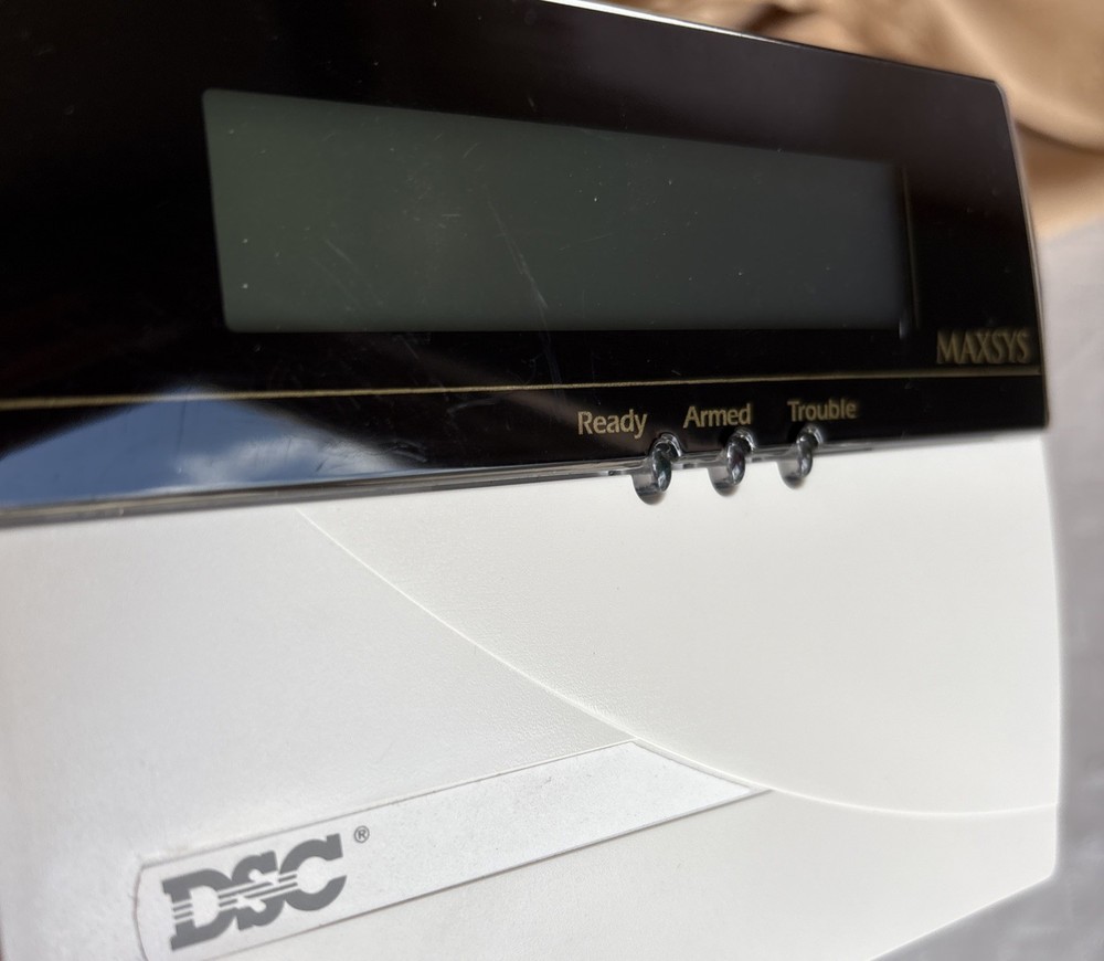 DSC MAXSYS programmable message LCD keypad LCD4501Z