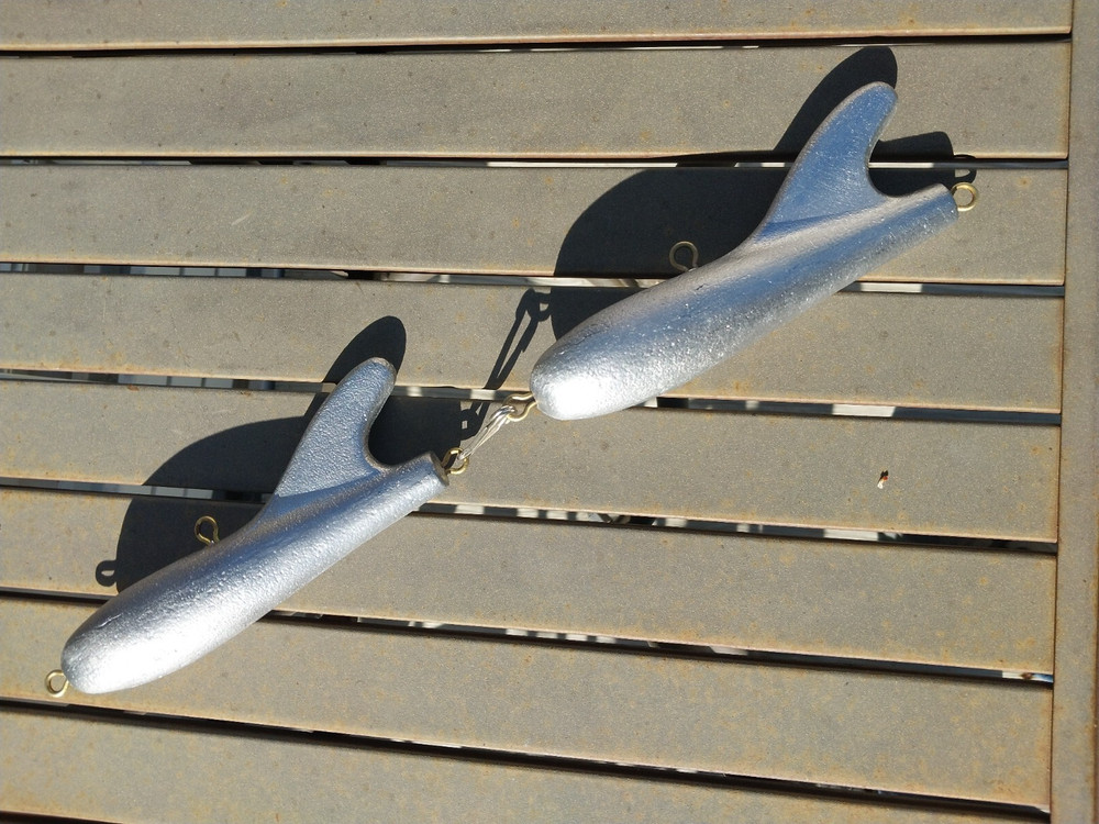 New Stackable 2.5 lb Lead Fish shaped Downrigger weights.