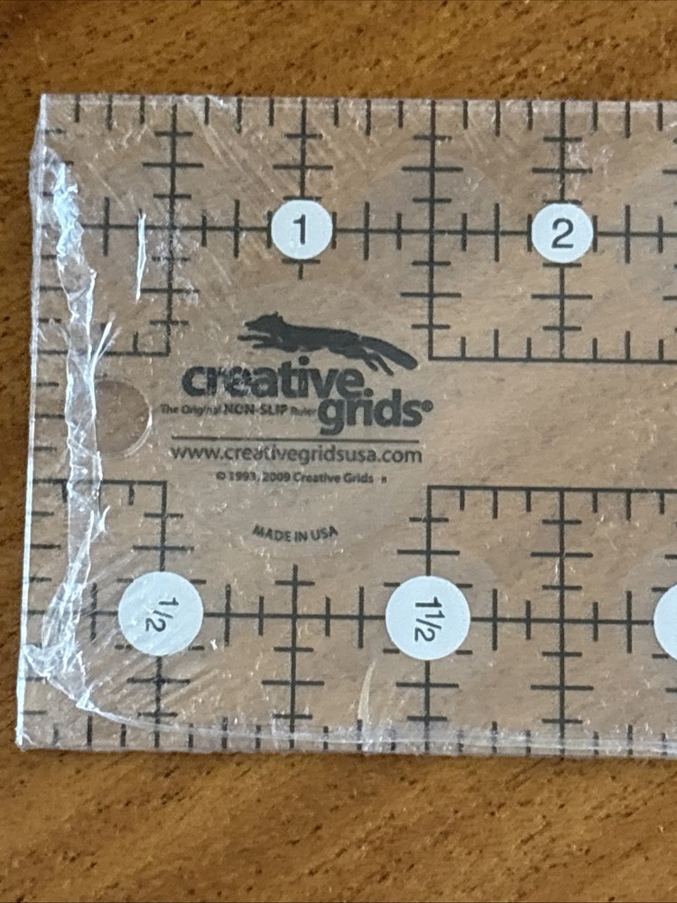 Fat Quarter Shop CREATIVE GRIDS 2.5” X 6” Ruler