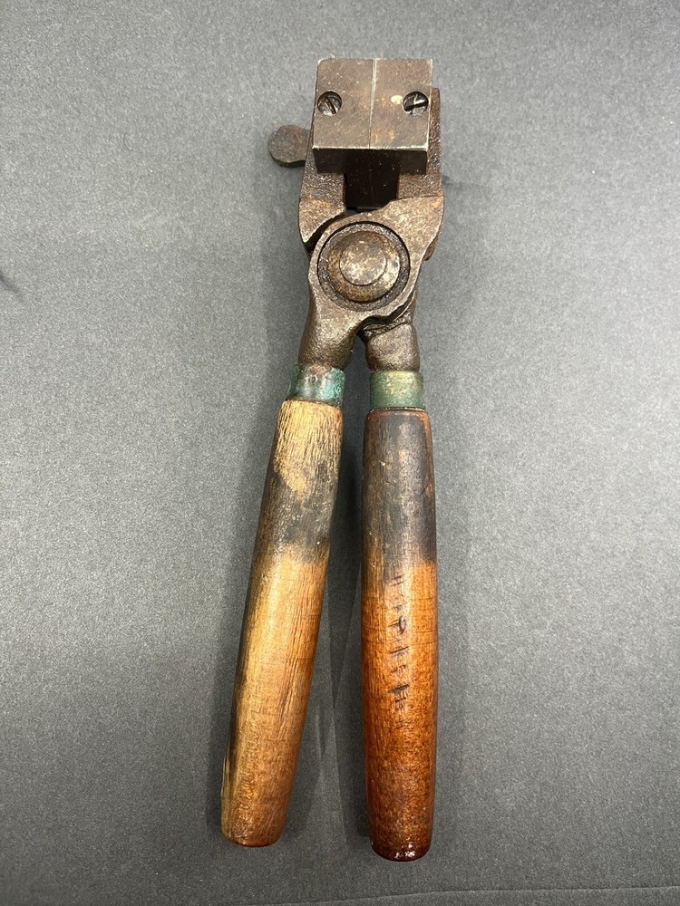 THREE VINTAGE BULLET MOLDS 2 IDEAL 1 WINDSOR