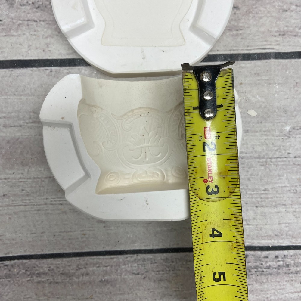 1993 Alberta’s Ceramic Casting Mold Decorative Ashtray #HC-4286