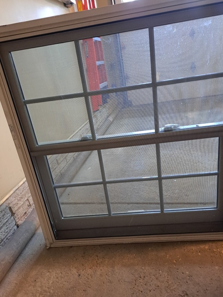 Anderson Double Hung Repalcement Window w/full screen