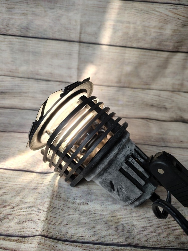 Prinz Quartz Video Light, w/original box