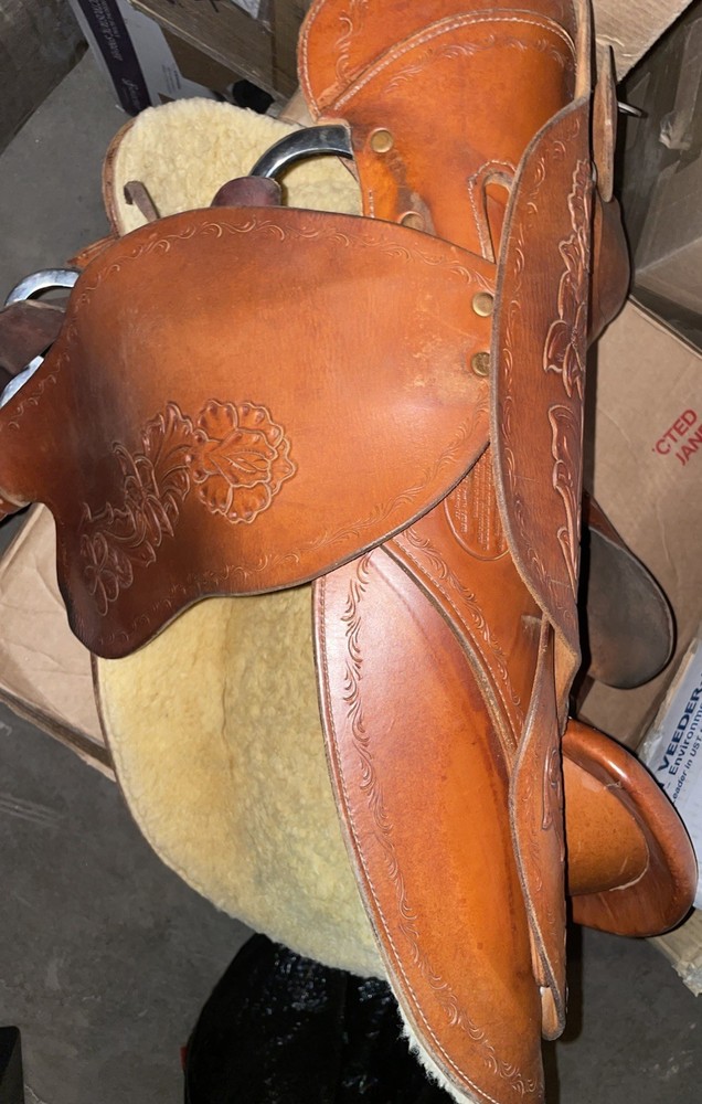 Ansur Westonaire Saddle 18